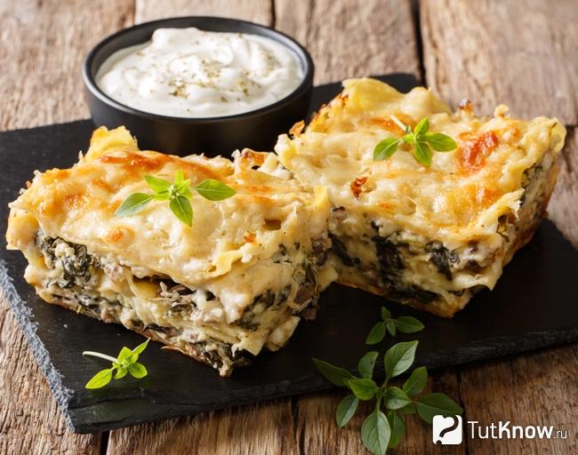 Лазанья с курицей и грибами