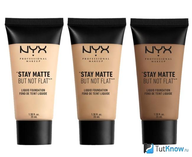 Тональная основа Stay Matte but not Flat Liquid Foundation