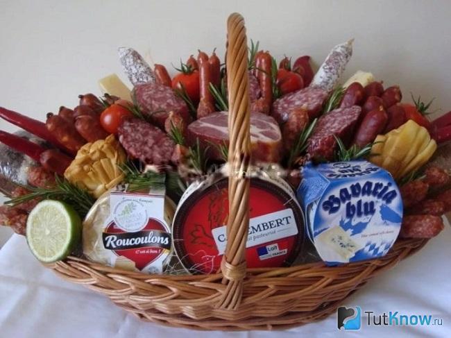 Подарок для женщины своими руками