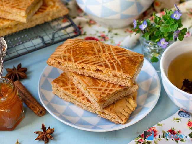 Пряники сахарные с шоколадной глазурью