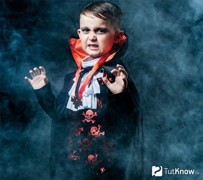 Новогодний костюм Дракулы для мальчика