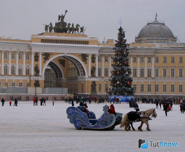 Новогодняя ночь с экскурсионной программой в Санкт-Петербурге