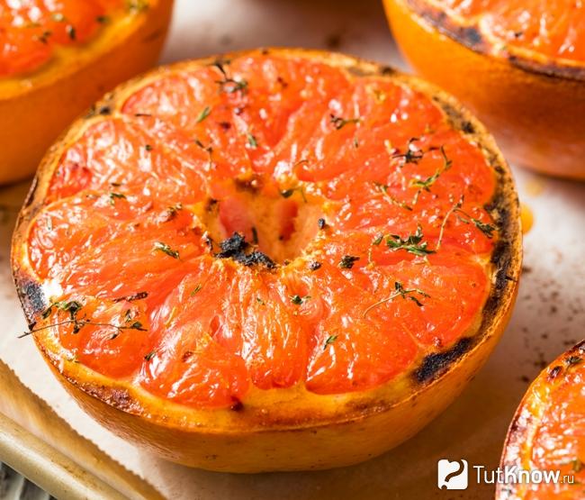Грейпфрут с медом и корицей на Новый год