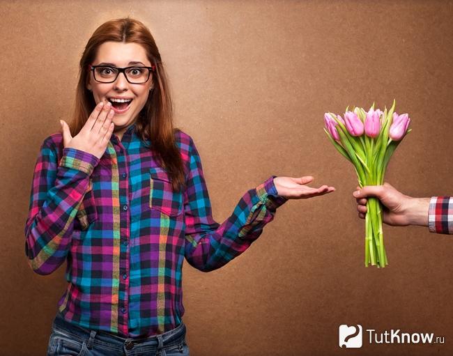 Подарки на 8 Марта любимой девушке
