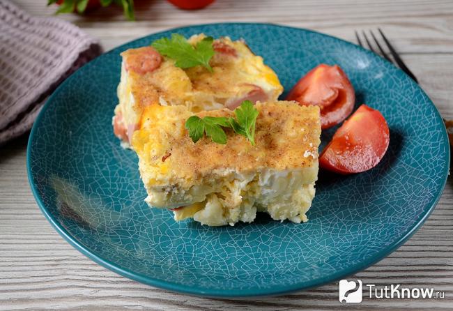 Запеканка из макарон с сосисками и яйцом