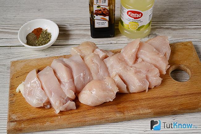 Куриное филе, нарезанное кусочками