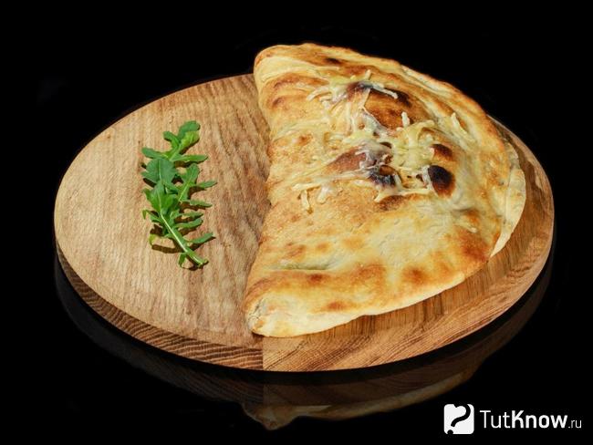 Кальцоне с курицей