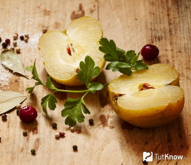 Маринованные яблоки