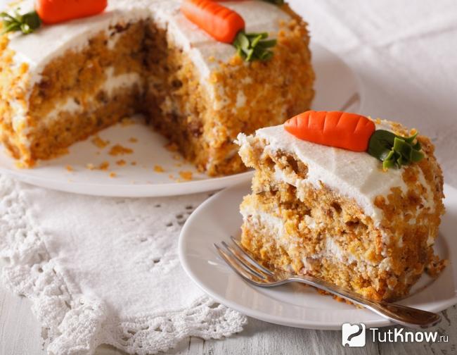 Апельсиновый торт с морковью и орехами