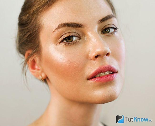 Влажный макияж на каждый день