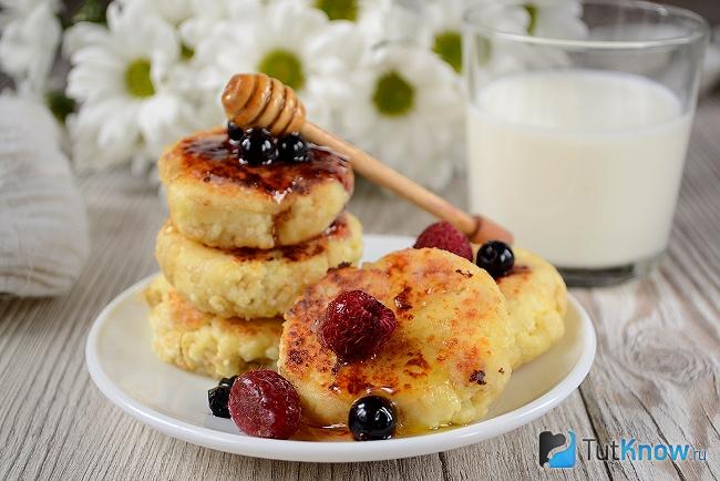 Готовые сырники с овсянкой