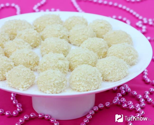 Десерт из кукурузных палочек без выпечки