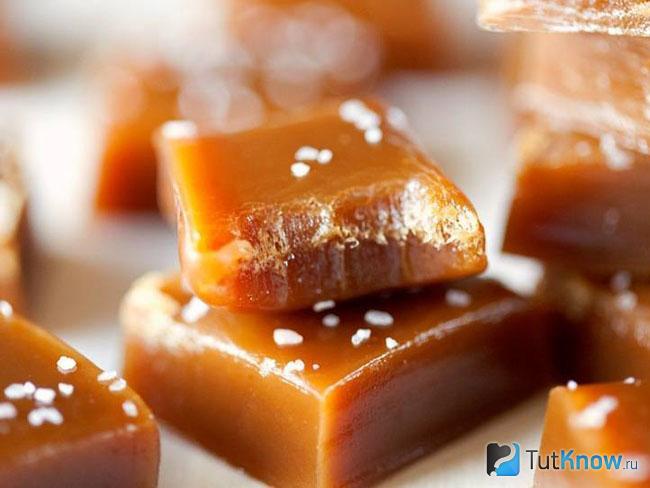 Карамельные конфеты с арахисом