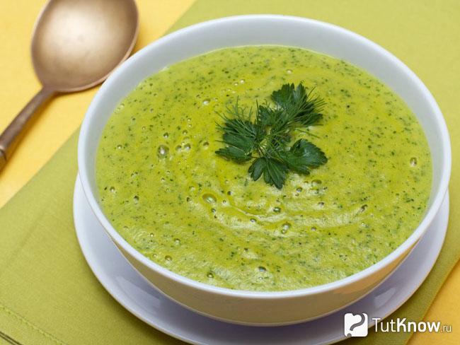 Суп-пюре со шпинатом и сливками