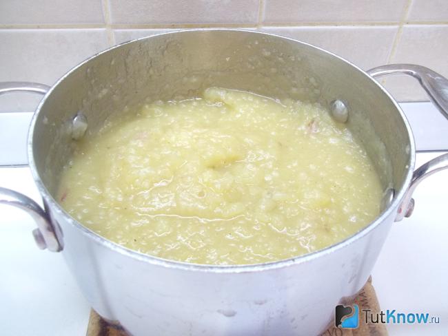 Готовое картофельное пюре на мясном бульоне