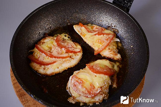 Готовые отбивные из куриного филе с сыром