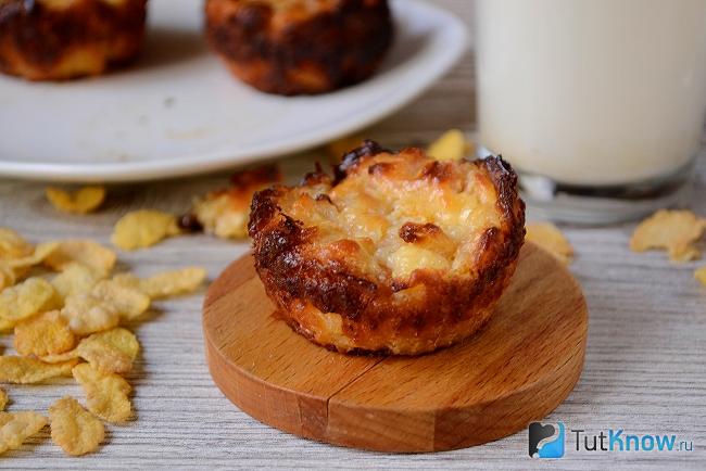 Готовые сырники с кукурузными хлопьями