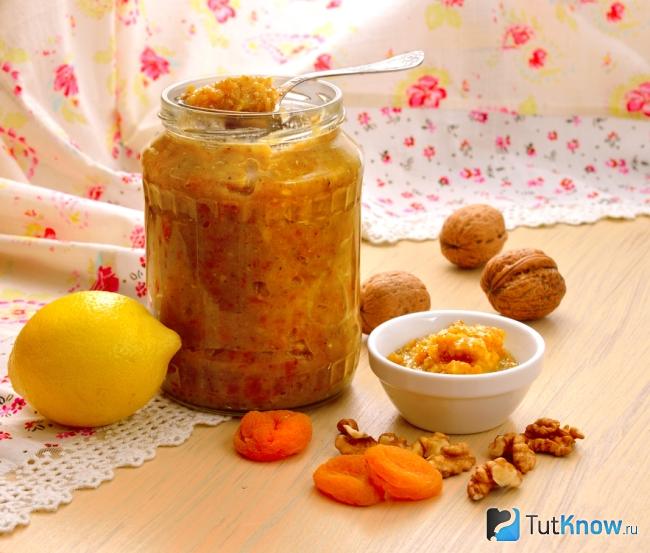Полезная смесь с медом для иммунитета