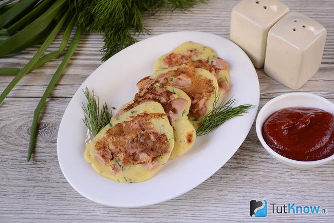 Оладьи на кефире с сосисками