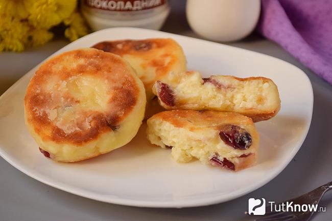 Сырники без манки с сушеной клюквой