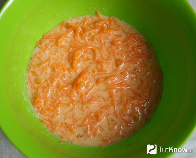 Мякоть тыквы с яичной смесью и курагой