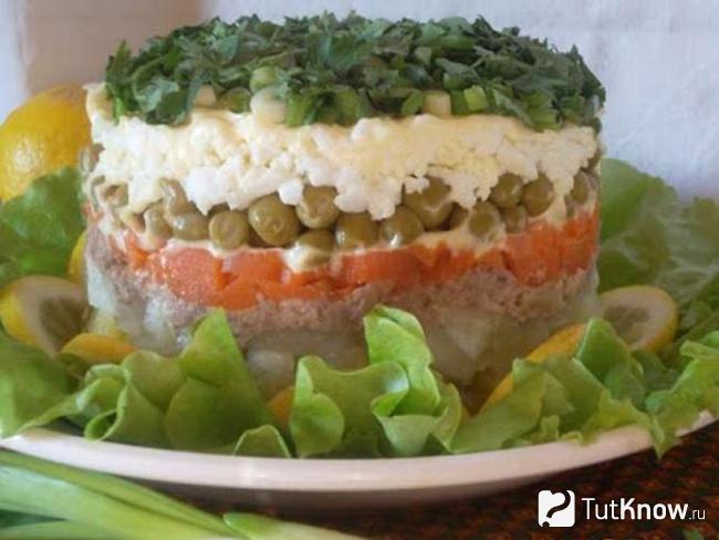 Слоеный салат с печенью и корейской морковью