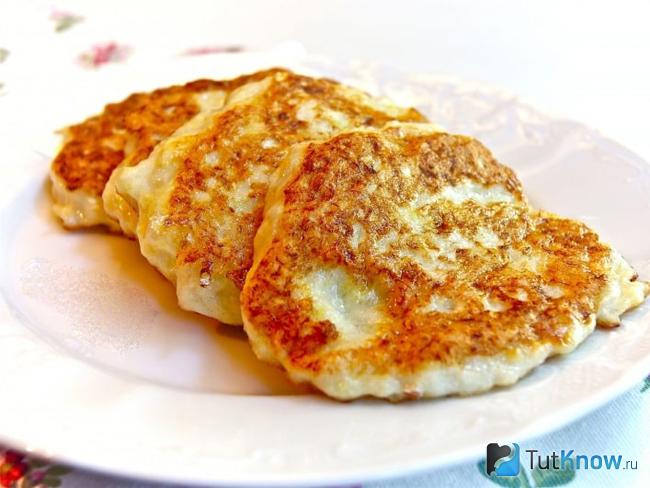 Оладьи из кабачков с фаршем и манкой