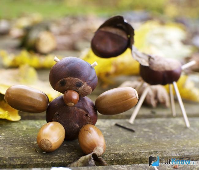 Фигурки животных из каштанов