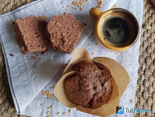Молочные кексы с клубникой