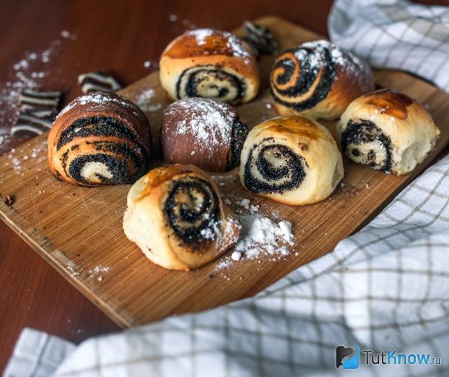 Булочки с маком