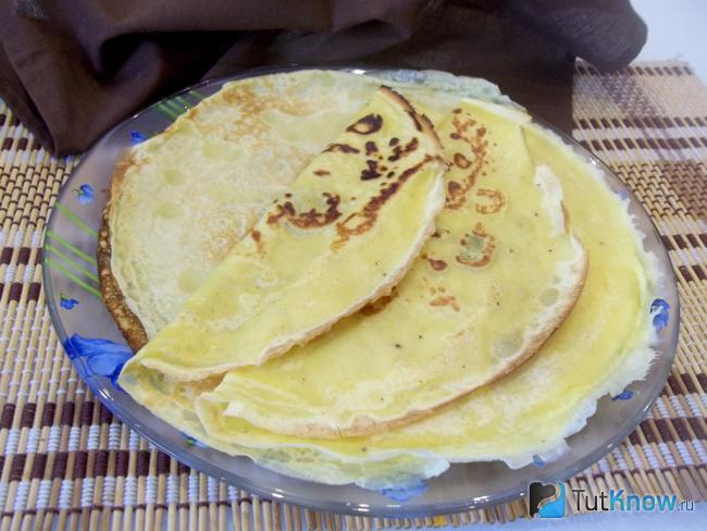 Готовые молочно-пивные блины с крахмалом и шафраном