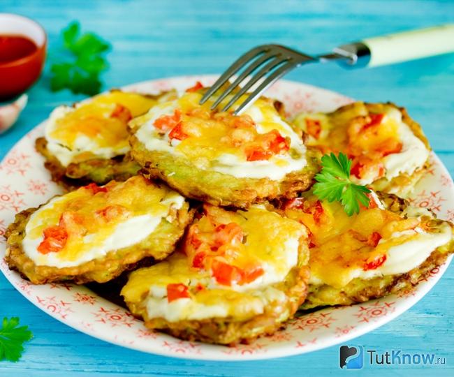 Оладьи в форме пиццы