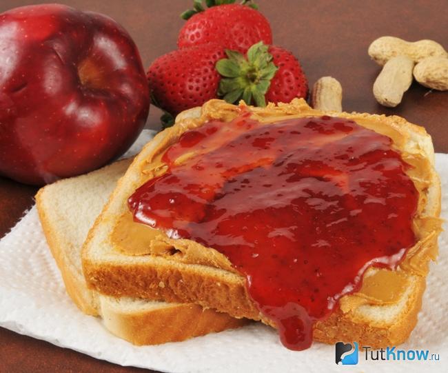Повидло из яблок с клубникой