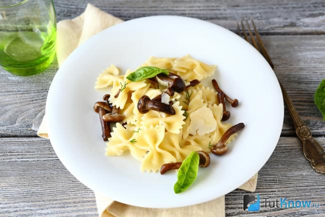 Вкусное блюдо с опятами