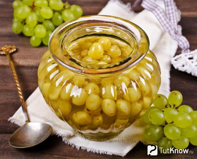 Маринованный виноград на зиму