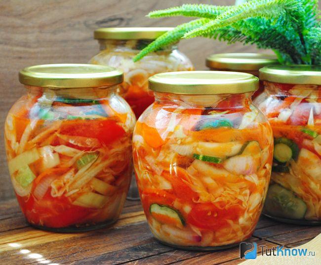 Салат из капусты с огурцами на зиму