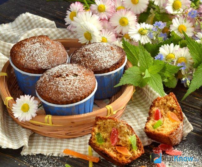 Ванильные маффины с цукатами