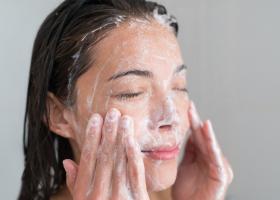 7 причин, почему нельзя мыть лицо мылом