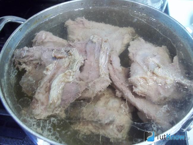Кроль и бульон отварены