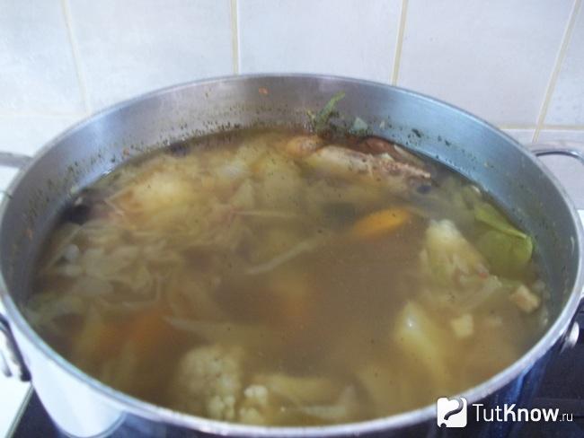 Готовый капустный суп без мяса