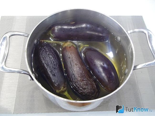 Баклажаны варятся