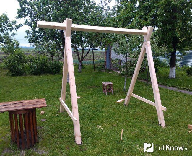 Изготовление переносных деревянных качелей своими руками