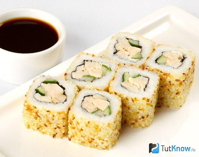 Домашние роллы с курицей