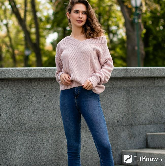 Джинсы скинни со свитером