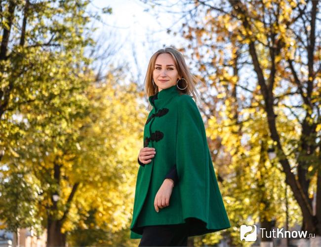 Женский кейп на осень