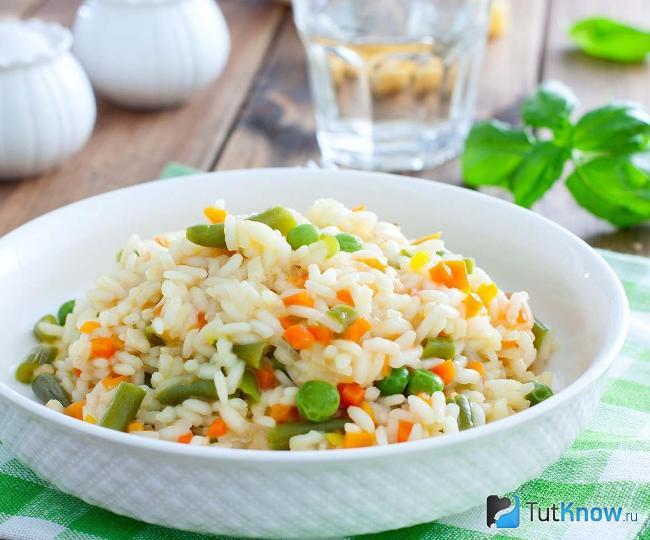 Рис с овощами в мультиварке