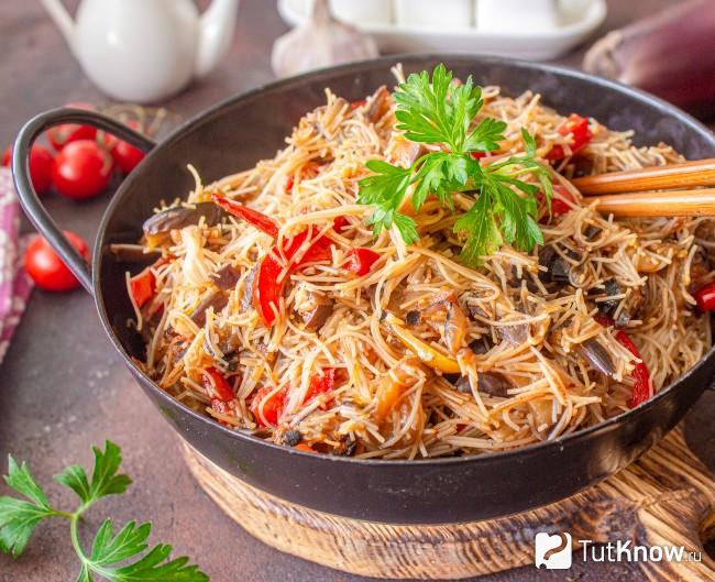Фунчоза с овощами по-азиатски