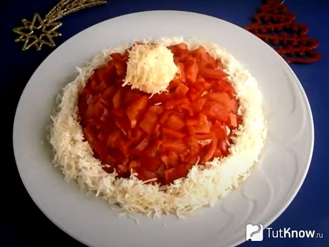 Куриный салат «Шапка Деда мороза»