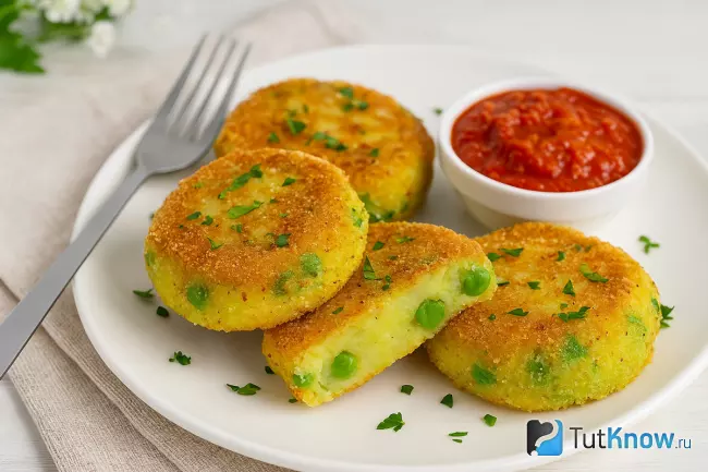 Рецепт картофельных котлет с зелёным горошком