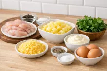Ингредиенты для салат с ананасом и сыром